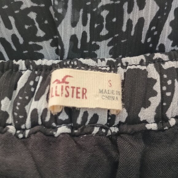 Hollister Black Pleated Flare Lined Mini Skirt Size S Elastic Waist Pull On - Picture 4 of 7